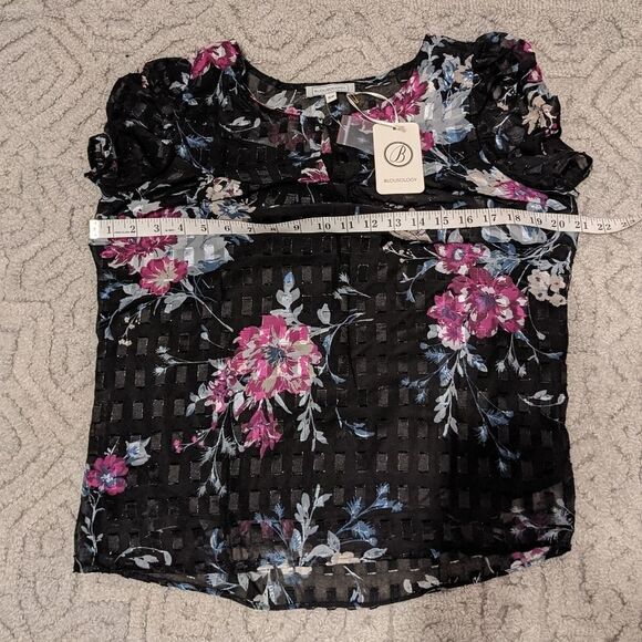 Nwt BLOUSOLIGY Black Floral Blouse With Puff Sleeves Size Small @Z - Picture 9 of 13
